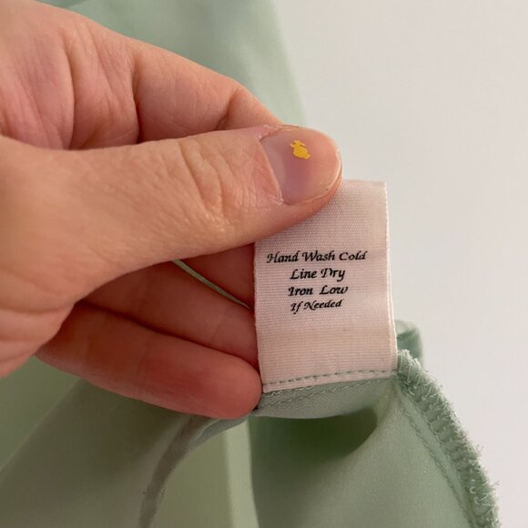 Bundle of 2 Cute Size M Summer Crop Tops - Picture 9 of 15